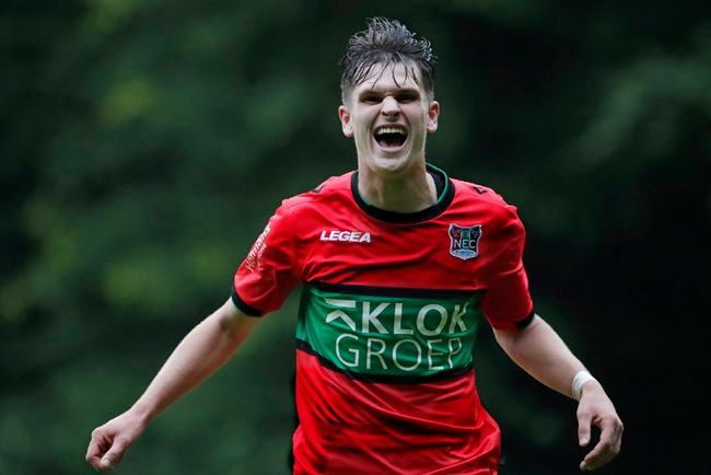 精准的助攻 精准的助攻