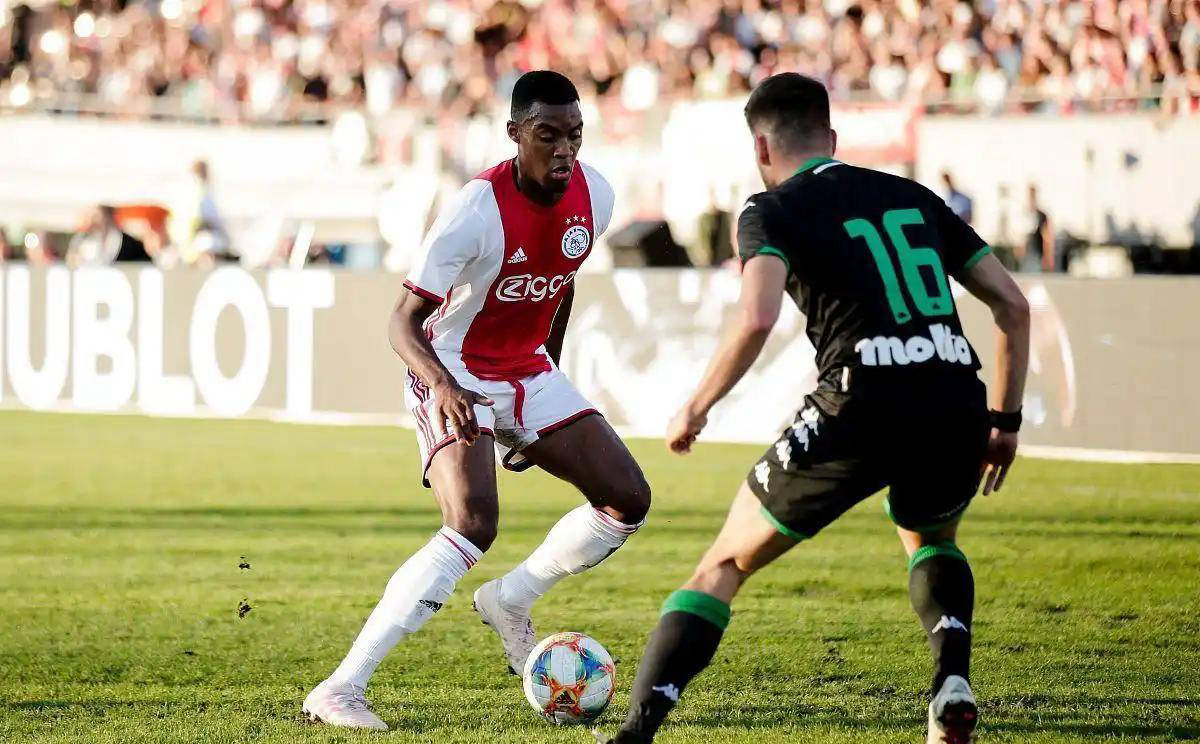 中场球员负 中场球员负