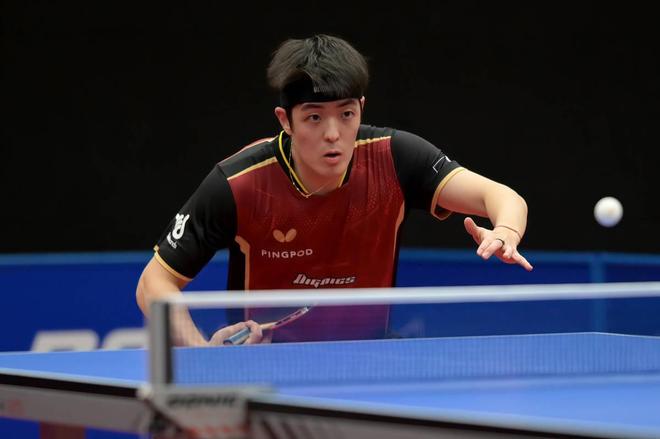 魔术主帅谈生病离场：我感觉头晕目眩，对阵绿军可以正常指挥