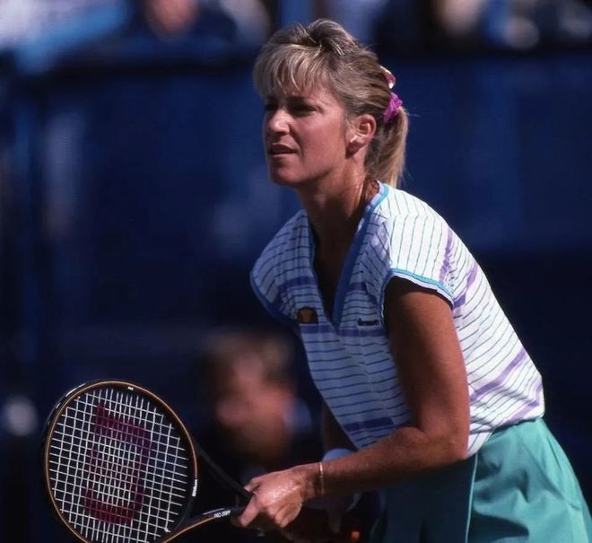 蔡依林演唱会最近被举报邪教仪式：30米机械蛇、金色公牛等充斥西方元素吸走观众运气，主办方回应