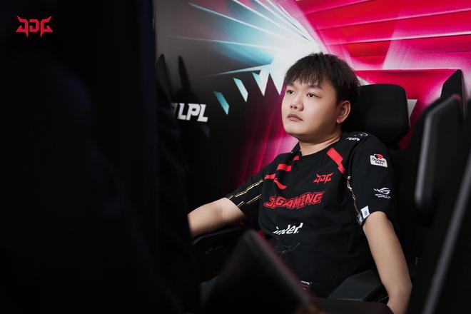 因此必须引 因此必须引